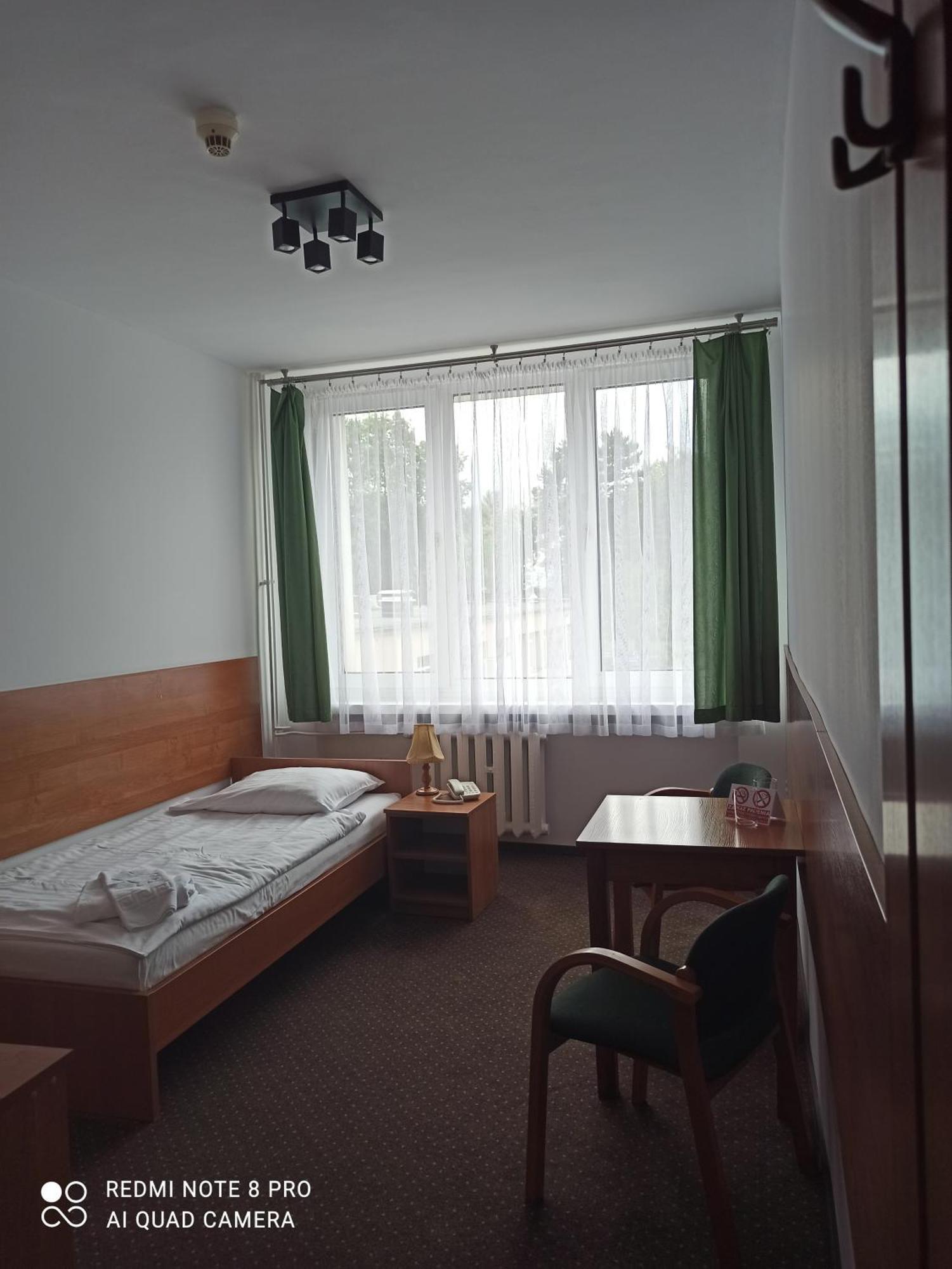 Hotel Odr Sulechów Exterior foto